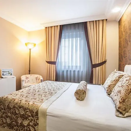 رويال 4*