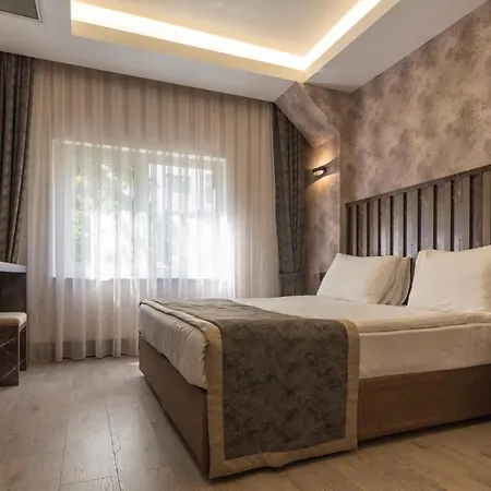 رويال فندق 4*
