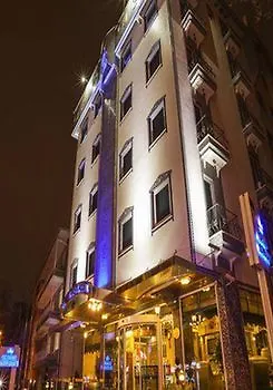 رويال 4*